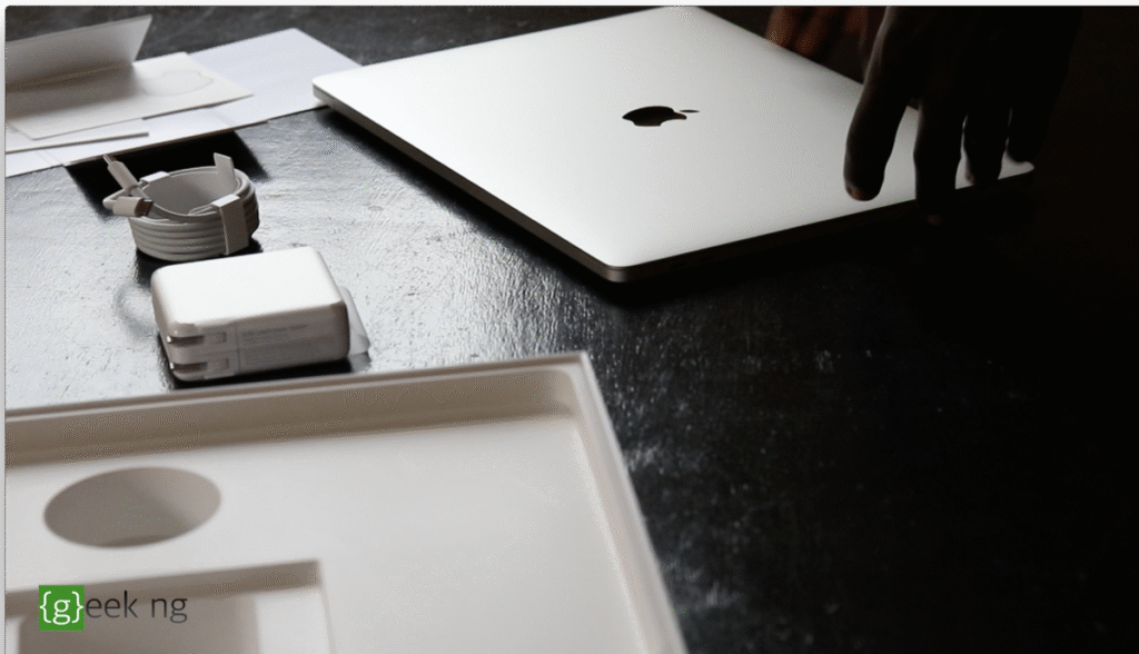 macbook pro 15-inch 2017 unboxed